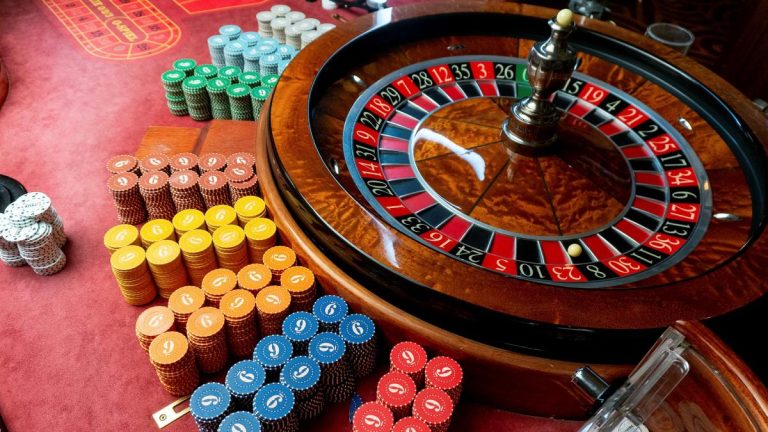 Downloading casino games is fun, but safety is key! Start by finding reputable casino game download sites with good reviews.