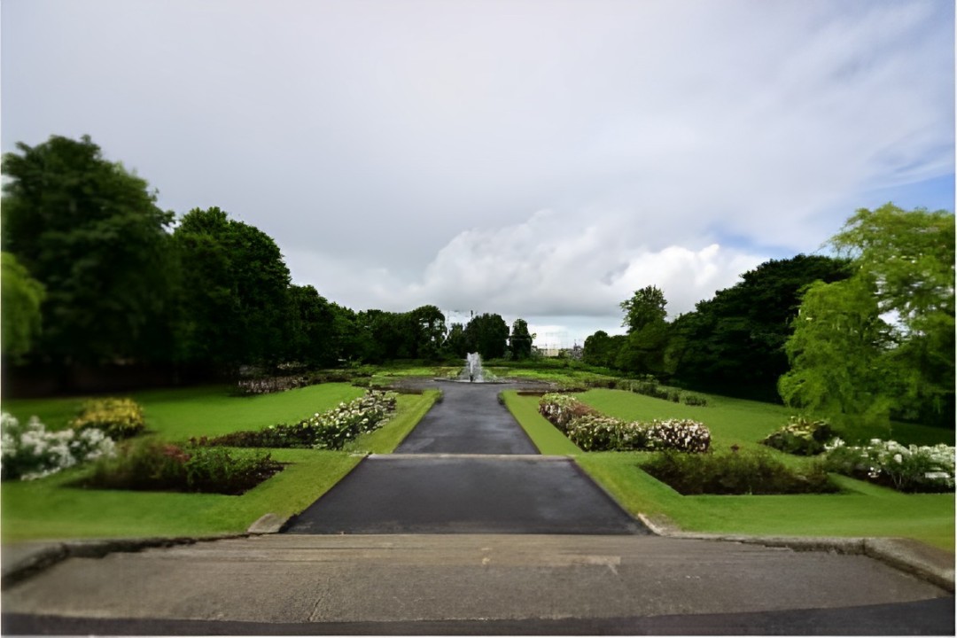 Explore Sheffield Park Garden East Sussex, a historic landscape with stunning lakes, vibrant seasonal displays, and scenic walking trails for nature lovers.